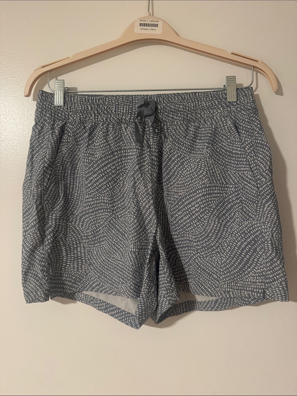 Orvis Women's Gray Patterned Drawstring Shorts